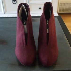 Apt. 9 Boots  (Brand New)
